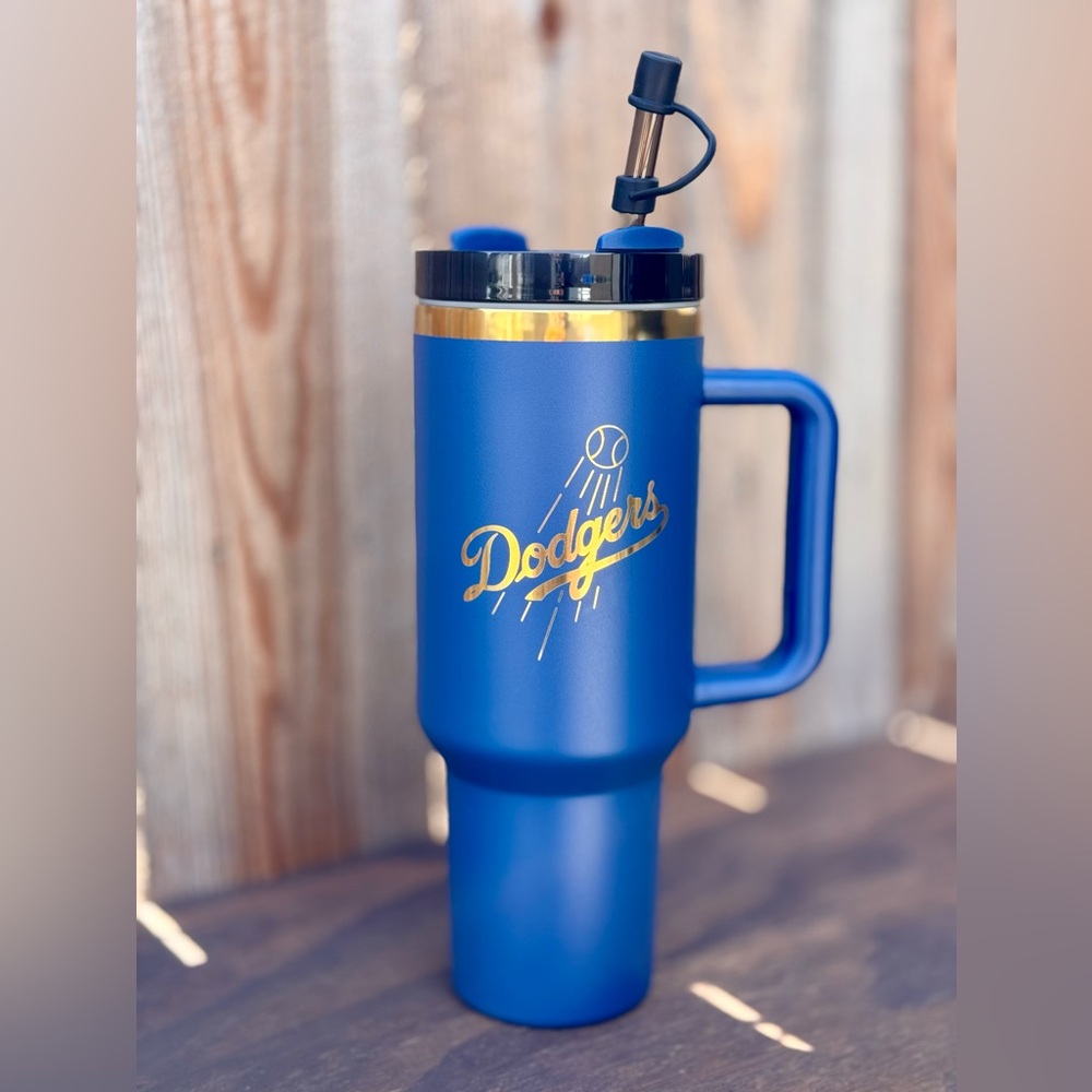 LA DODGERS 💙 40oz Tumbler Gold & Blue